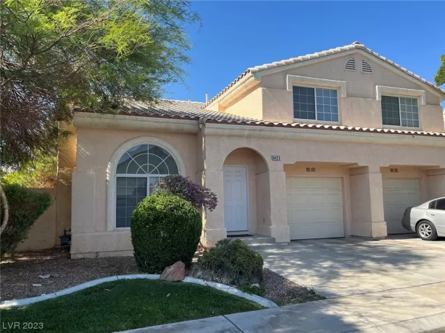 MLS: 2506179 Condo For Sale