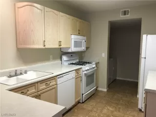 Photo #3: 2506179 Listing 