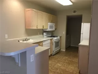 Photo #4: 2506179 Listing 