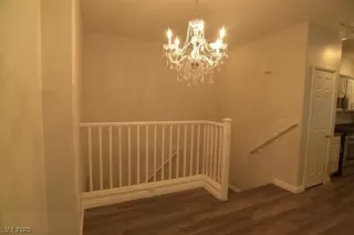 Photo #2: 2506184 Listing