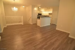 Photo #4: 2506184 Listing