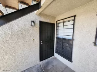 Photo #1: 2506203 Listing 