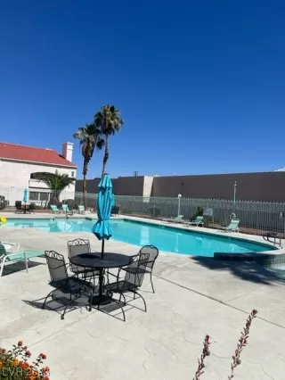 Photo #1: 2506289 Listing