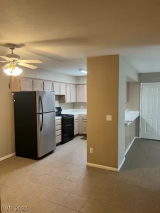 Photo #6: 2506289 Listing