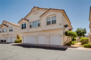 Photo #2: 2506302 Listing