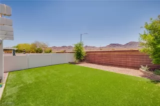 Photo #6: 2506302 Listing