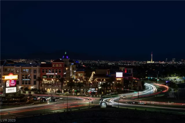 MLS: 2506304 Condo For Sale