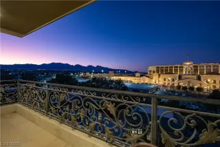 Photo #1: 2506304 Listing