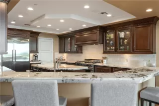 Photo #3: 2506304 Listing