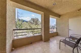 Photo #1: 2506334 Listing