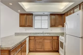 Photo #6: 2506337 Listing