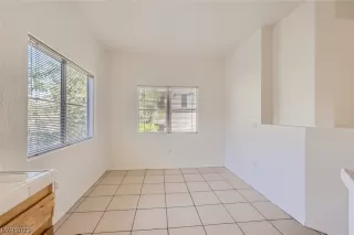 Photo #5: 2506338 Listing 