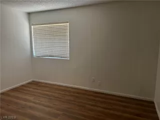 Photo #2: 2506340 Listing 