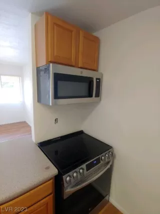 Photo #4: 2506340 Listing 