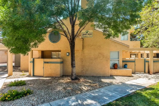 MLS: 2506341 Condo For Sale