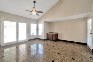 Photo #3: 2506341 Listing