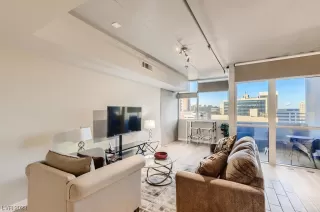 Photo #3: 2506370 Listing 