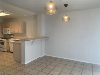 Photo #6: 2506395 Listing 