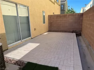 Photo #2: 2506406 Listing 