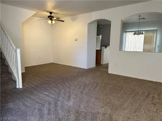 Photo #6: 2506406 Listing 