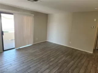 Photo #1: 2506419 Listing 