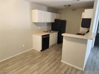 Photo #2: 2506419 Listing 