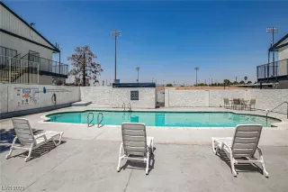 Photo #2: 2506423 Listing 