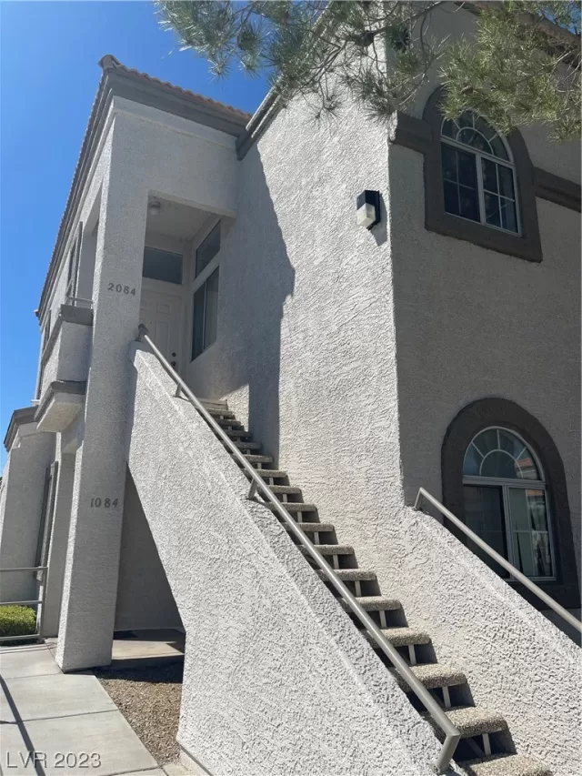 MLS: 2506428 Condo For Sale