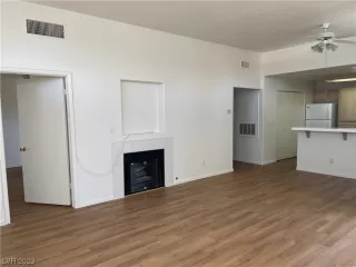 Photo #3: 2506428 Listing 