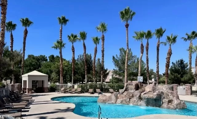 MLS: 2506440 Condo For Sale