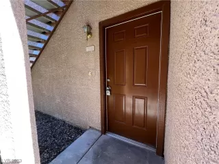 Photo #1: 2506457 Listing 