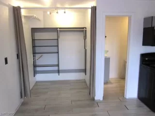 Photo #6: 2506460 Listing