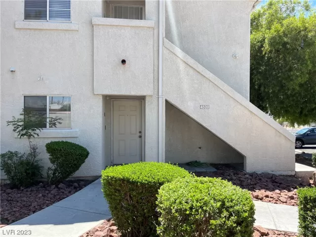 MLS: 2506480 Condo For Sale