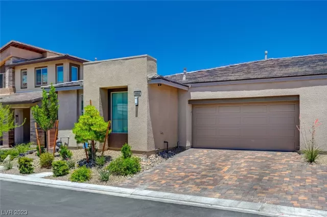 MLS: 2506493 Condo For Sale