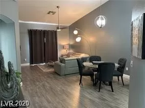 Photo #4: 2506528 Listing 