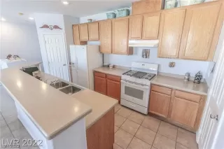 Photo #3: 2506544 Listing