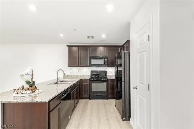 MLS: 2506558 Condo For Sale