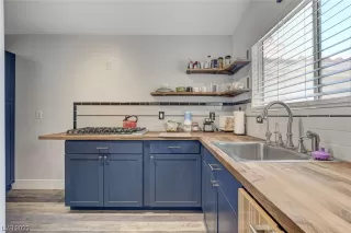 Photo #6: 2506569 Listing 