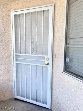 Photo #2: 2506593 Listing