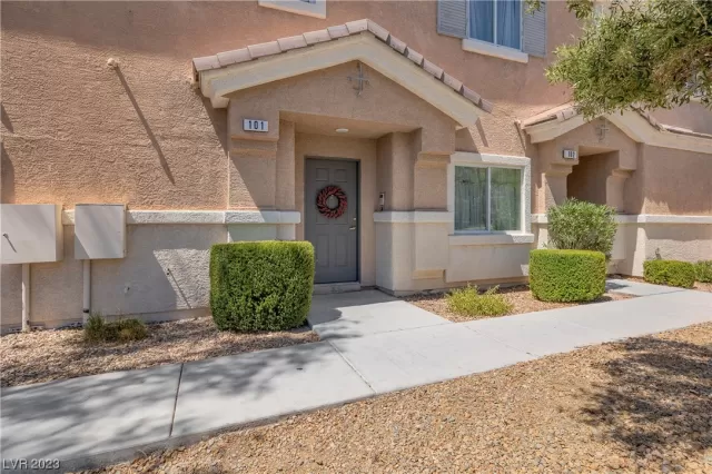 MLS: 2506605 Condo For Sale