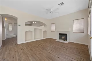 Photo #4: 2506606 Listing 