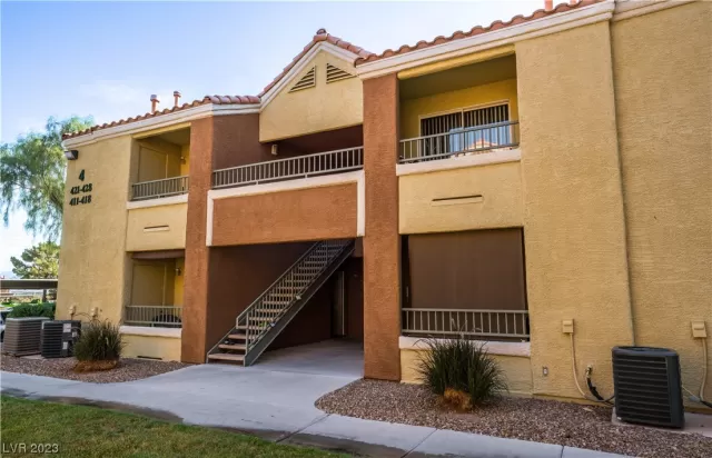 MLS: 2506612 Condo For Sale