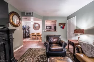 Photo #6: 2506612 Listing 