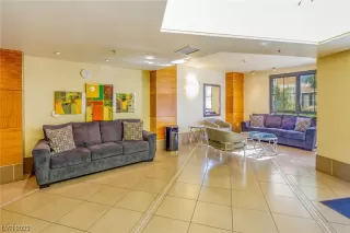 Photo #3: 2506629 Listing 