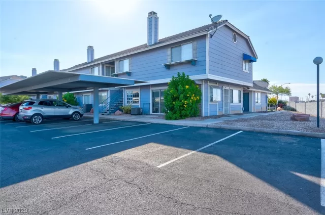 MLS: 2506643 Condo For Sale