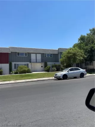 Photo #1: 2506653 Listing