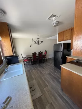 Photo #6: 2506653 Listing