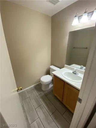 Photo #4: 2506661 Listing 