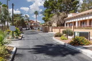 Photo #2: 2506691 Listing