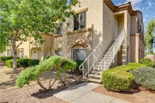 Photo #5: 2506700 Listing